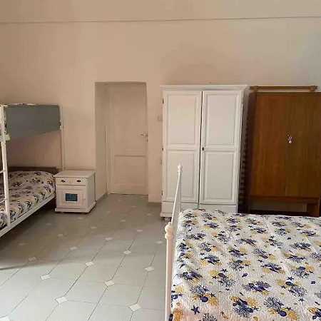 Дом отдыха Detached House With Wonderful Sea View Arcipelago Ponziano